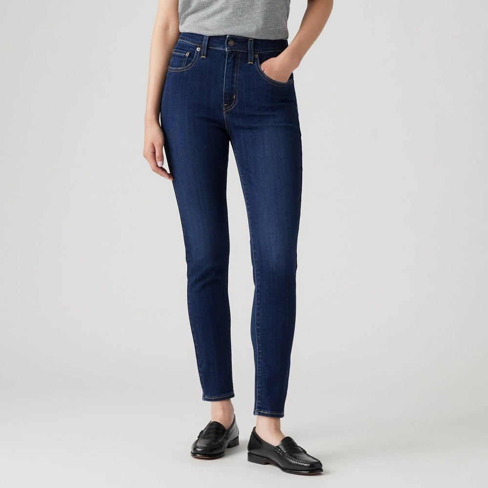 Levi’s 721 High-Rise Skinny Jeans